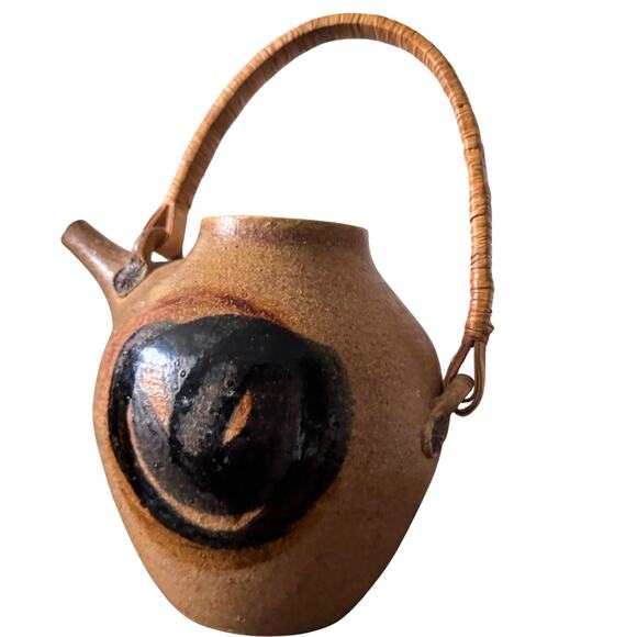 Vintage Studio Pottery Teapot – Handcrafted Stoneware with Bamboo Handle & Glaze - Picture 11 of 11